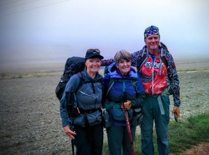 And Maggie between her walking friends.  Buen Camino!  